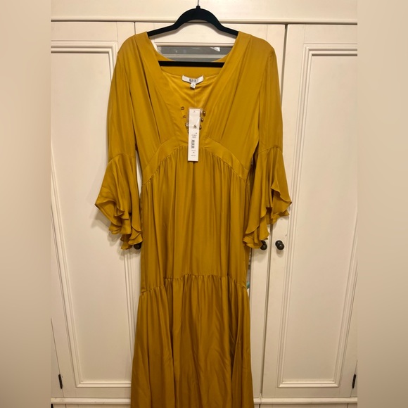 Badgley Mischka Solid Maxi Dress - Picture 3 of 6